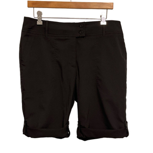 Izod Black Bermuda Shorts Flat Front, Two button Size‎ 10 Pre-Owned